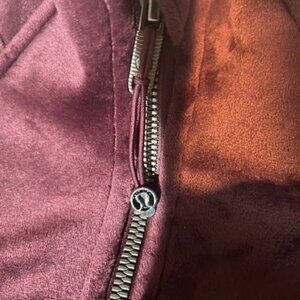 lululemon authentic plum purple size small jacket size 2